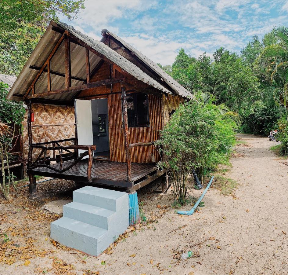 Munchies Bungalows Ban Tai Exterior photo